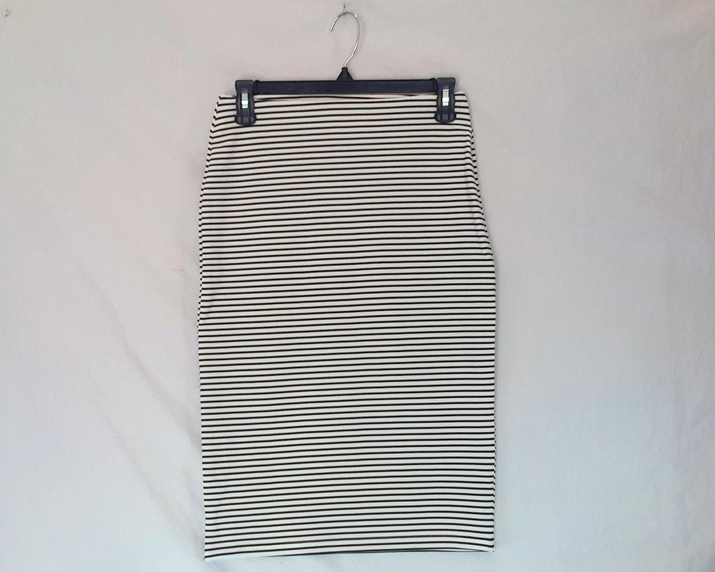 Wholesale Lot of Womens Jumpsuits Pants Shorts Skirts Tops Brand New Overstock