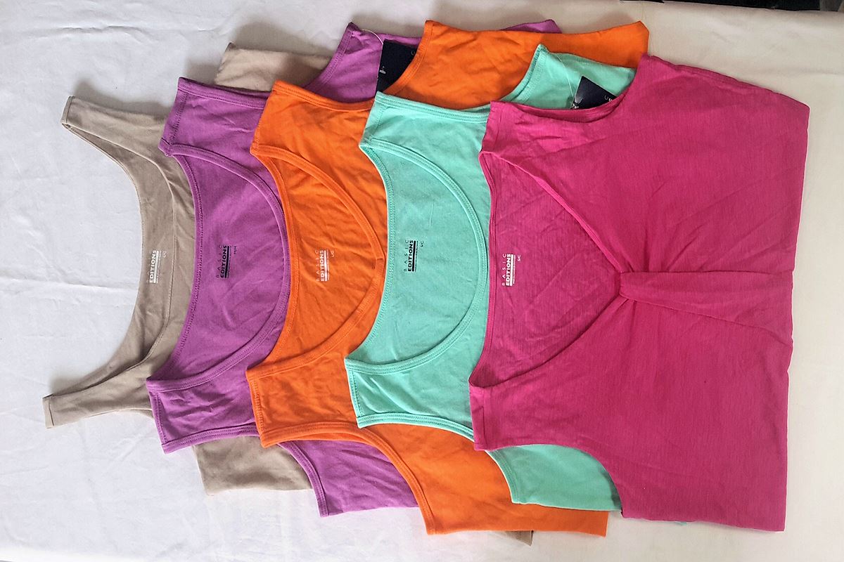 Wholesale Sample Lot of 50 Brand New Assorted Womens Tops Shirts Clothing